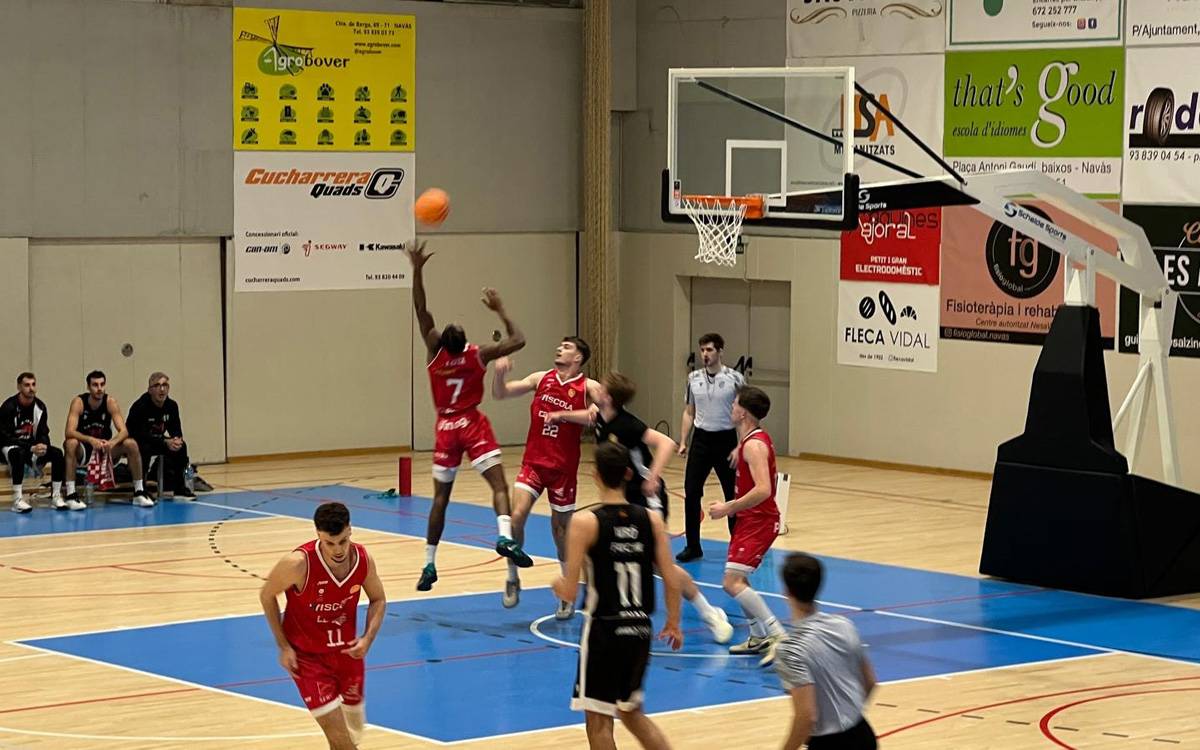 El CB Navàs Viscola supera el DM Group Mollet i es consolida entre els tres primers del grup C2