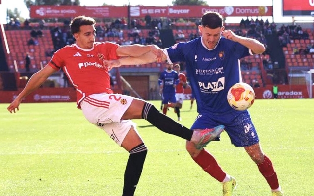 El Nàstic de Tarragona perd contra el Teruel i segueix en caiguda lliure