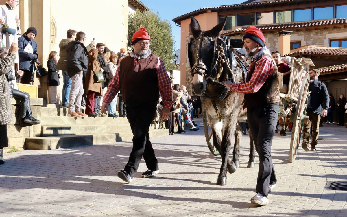 Passant dels Tres Tombs de la festa dels Tonis de Taradell 2026.