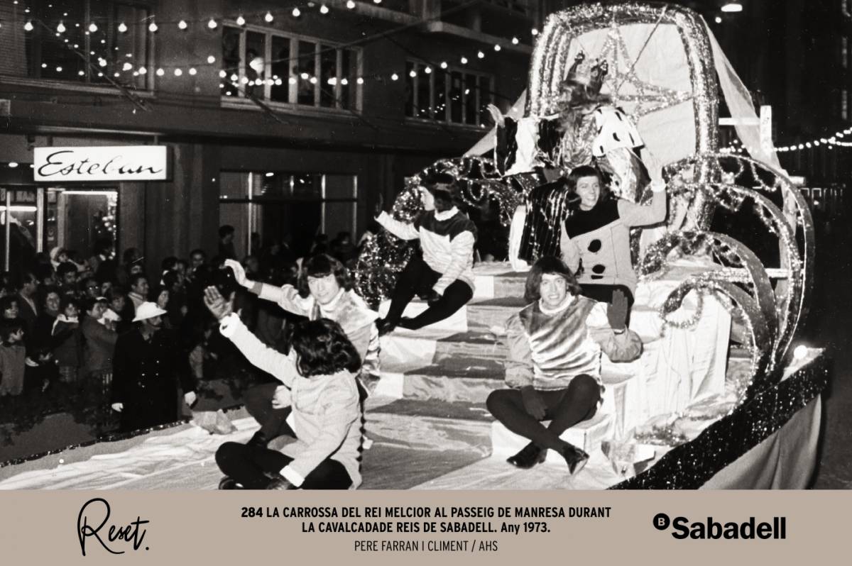 Diferents fotografies històriques de la cavalcada de reis a Sabadell, ara calendaris   - CEDIDA