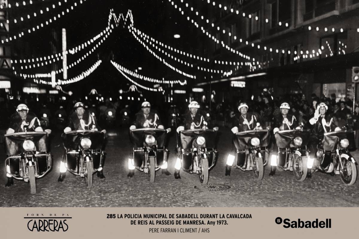 Diferents fotografies històriques de la cavalcada de reis a Sabadell, ara calendaris   - CEDIDA