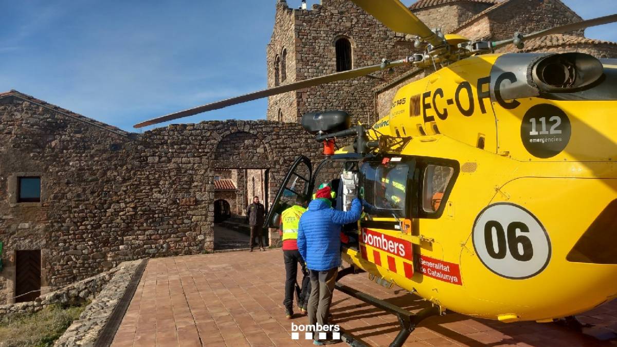 Rescaten en helicòpter un home ferit a La Mola