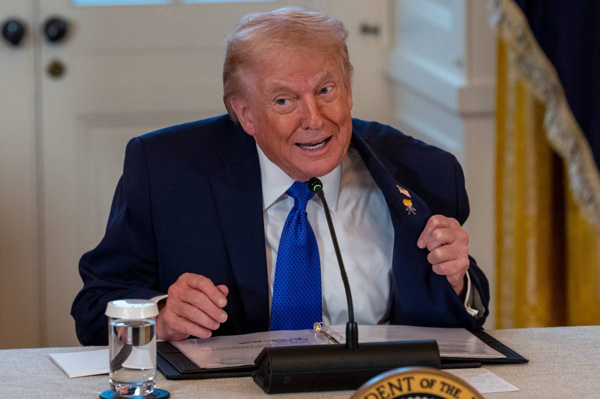 Trump anima els iranians a assaltar les institucions i els promet que l'ajuda arribarà aviat