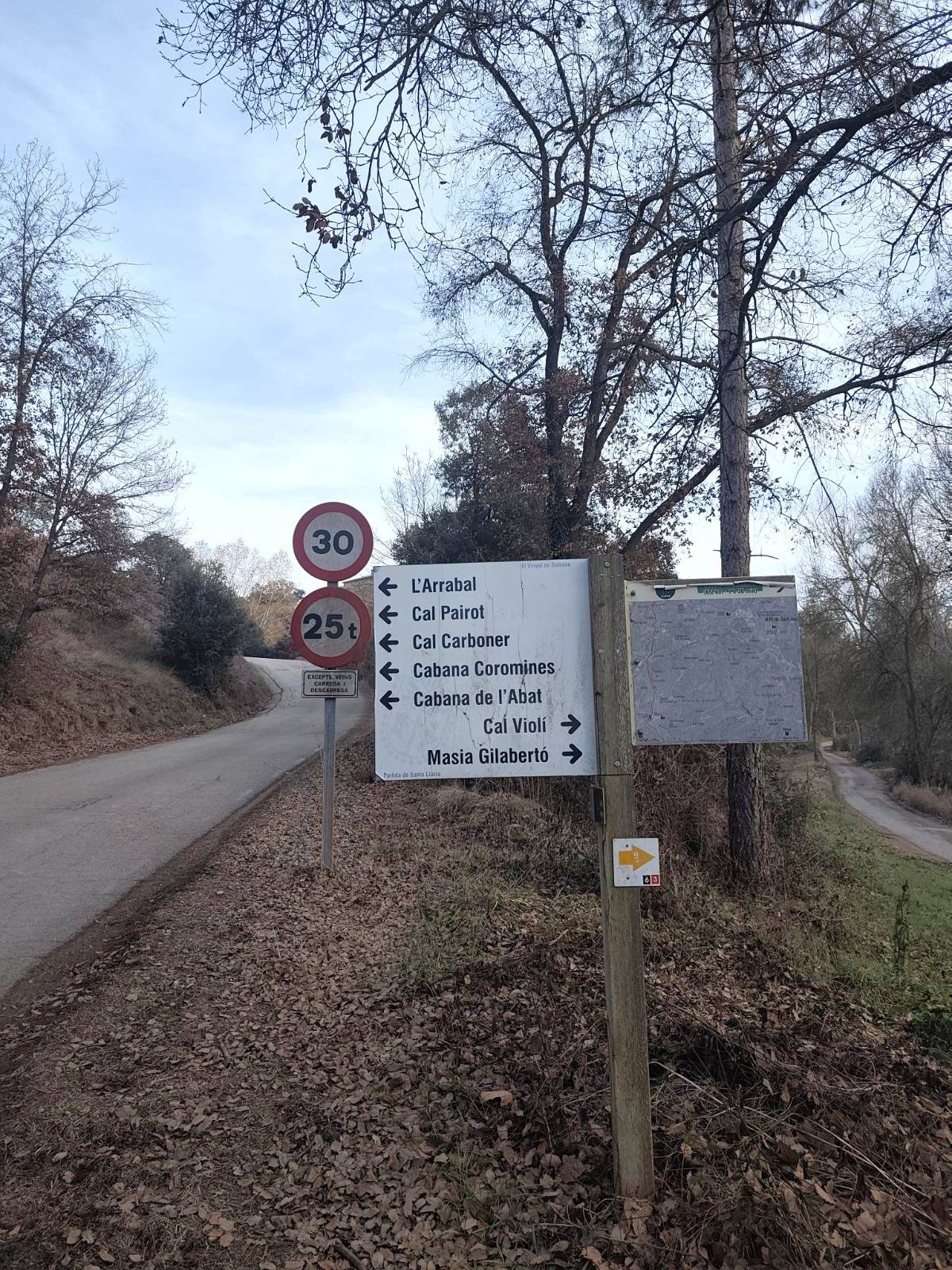 Solsona renova la senyalització de les masies del Vinyet