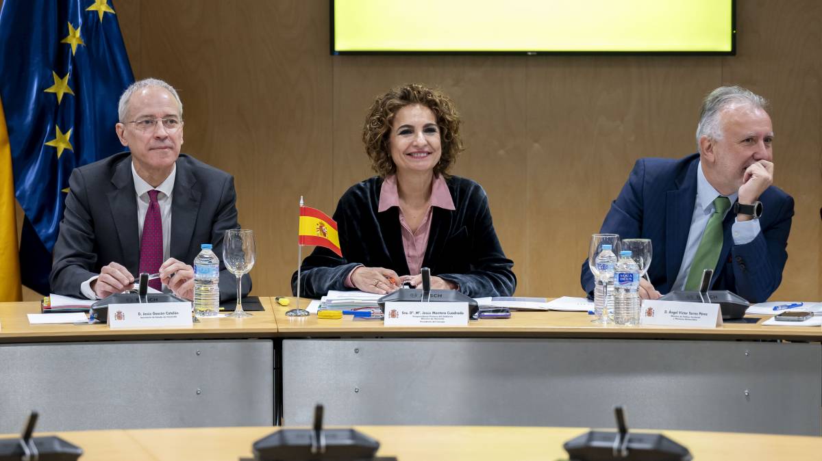 Montero i Romero s'enfronten al «Vietnam» autonòmic del finançament