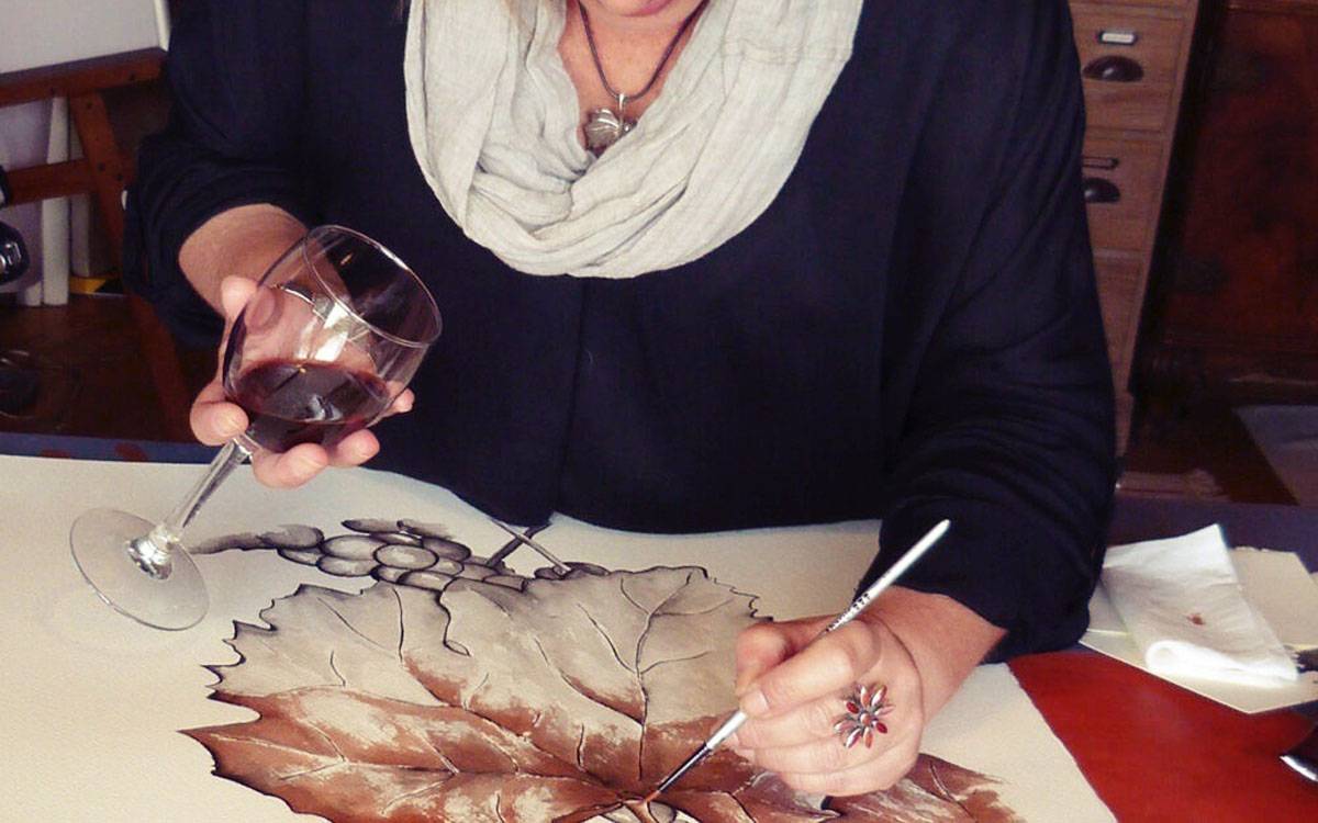 La biblioteca de Sant Fruitós mostra el vi com a art amb Marta Arañó