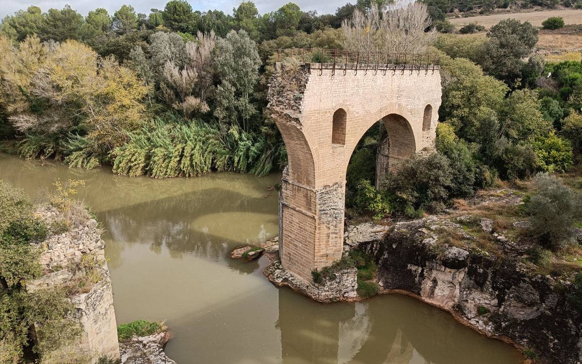 Meandre estrena l'any amb una caminada entre rius i colònies industrials al Bages