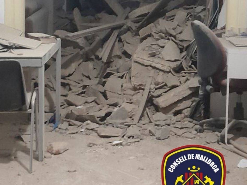 Mor un jove de 18 anys en esfondrar-se el sostre de l'habitació on dormia ​​​​​​​a Manacor