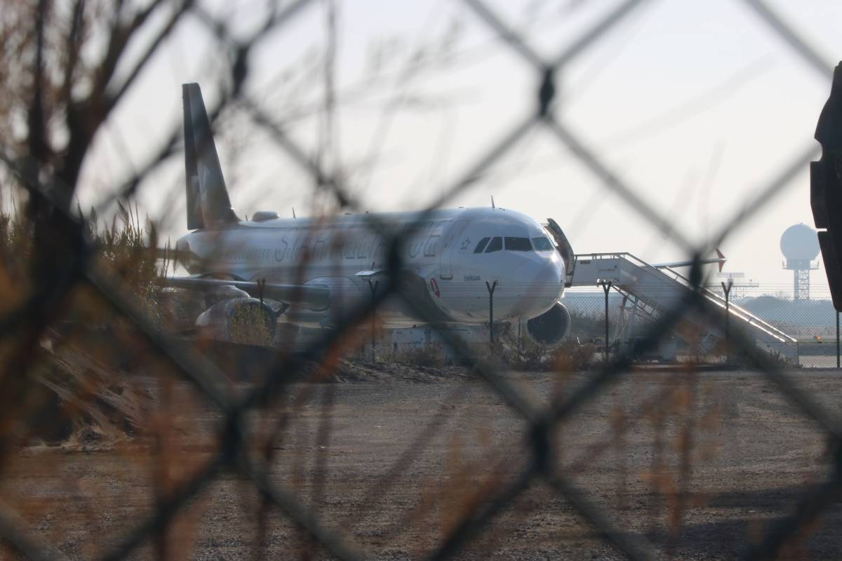 Què sabem i què no de la falsa alarma de bomba al Prat