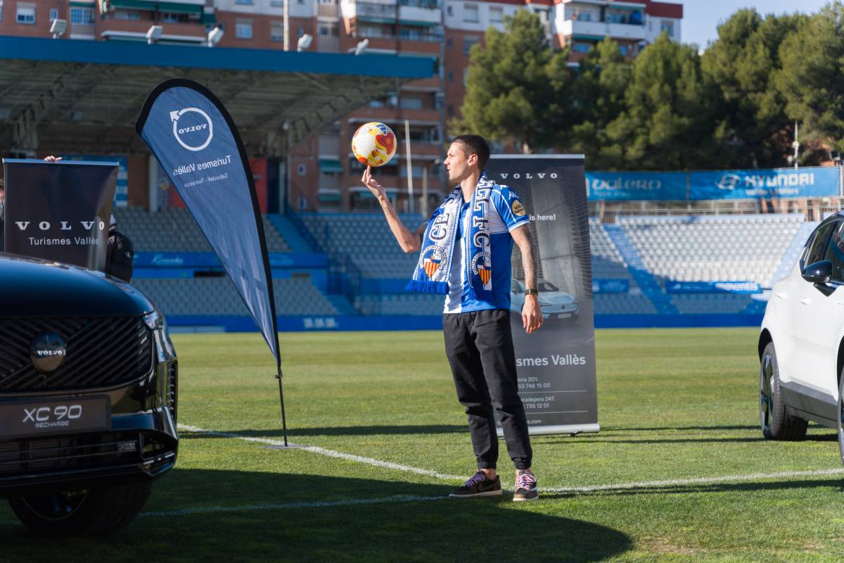 El canari ha estat presentat a la gespa de la Nova Creu Alta - David Chao
