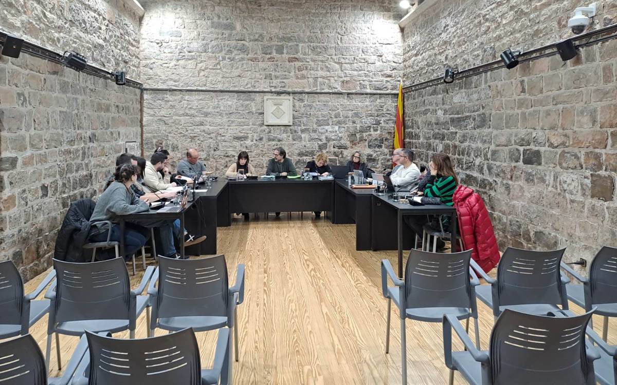 Santpedor aprova la substitució de la gespa del camp de futbol Josep Guardiola