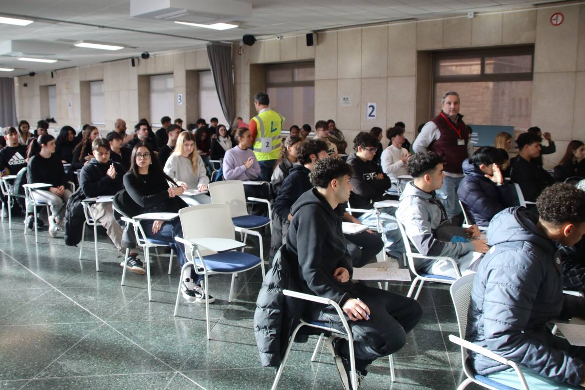 Per què estan en perill els exàmens teòrics de conduir fora de les quatre capitals?