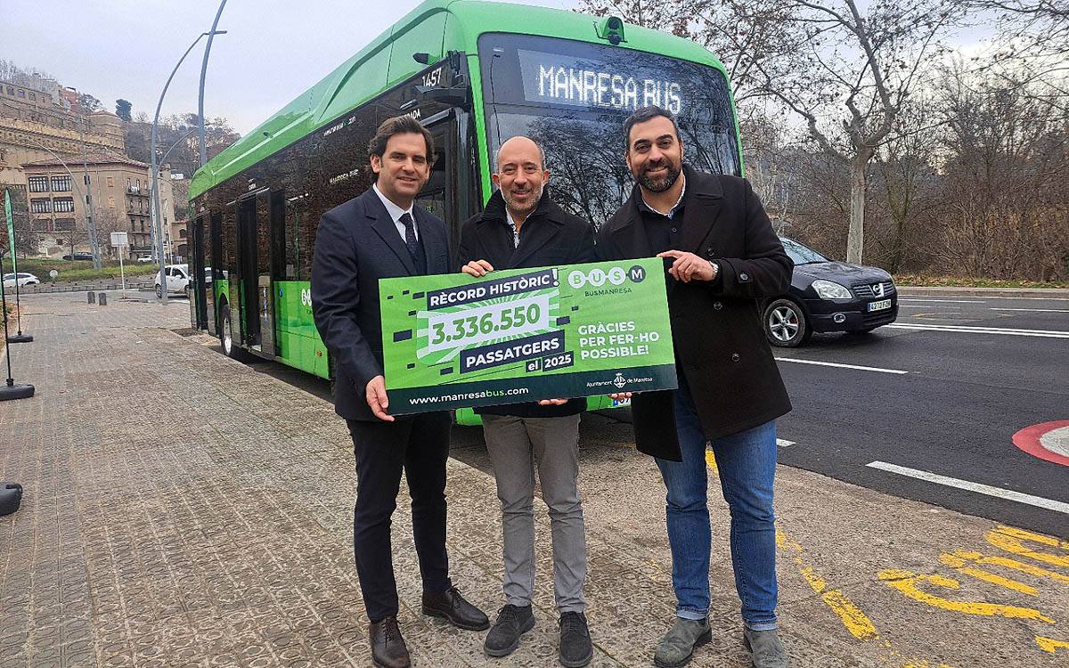 Manresa reforça el bus urbà amb quatre vehicles elèctrics i registra rècord de viatgers