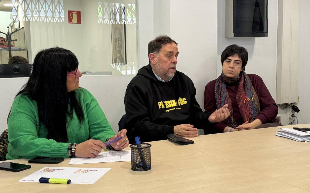 Oriol Junqueres i representants de la pagesia es reuneixen a Vic