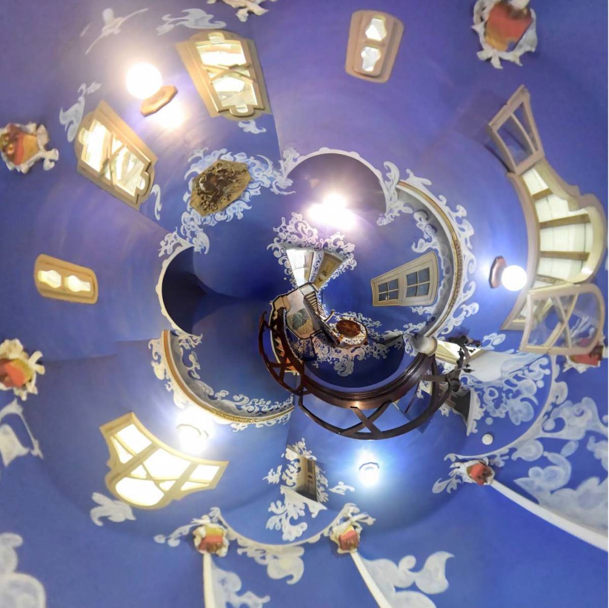 Ollé exposa un treball que vol reinterpretar l'arquitectura modernista des de la fotografia - Cedida