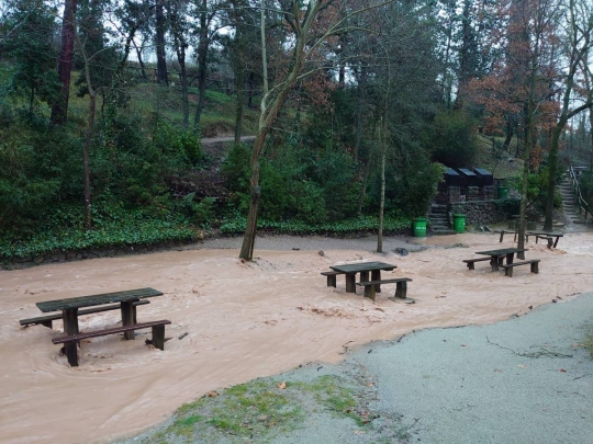 El temporal ja acumula fins a 120 litres i 80 centímetres de neu nova