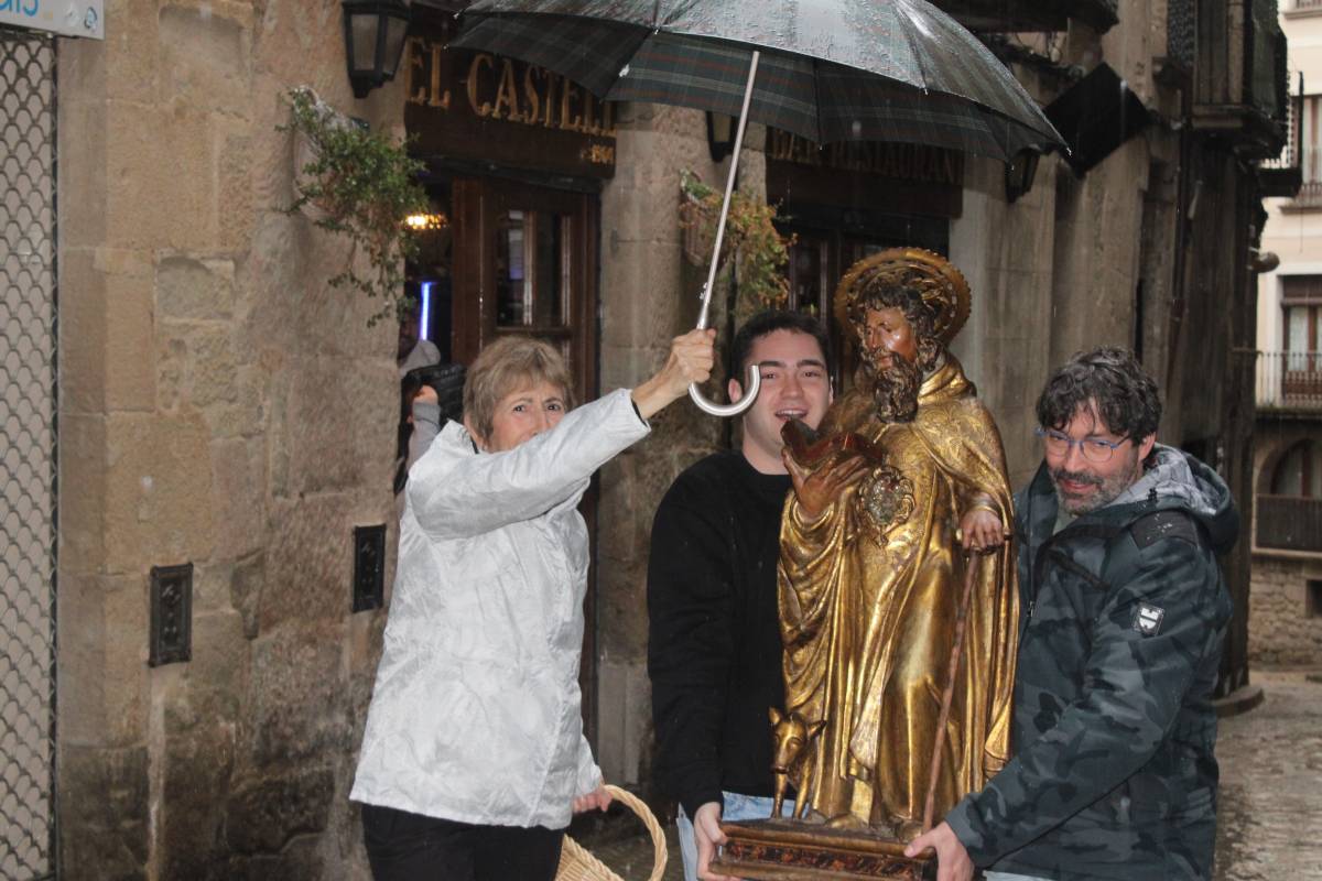 Un Sant Antoni sota la pluja