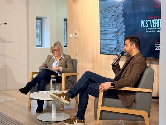 El PSC del Vallès Occidental tracta la problemàtica de les notícies falses amb diverses ponències