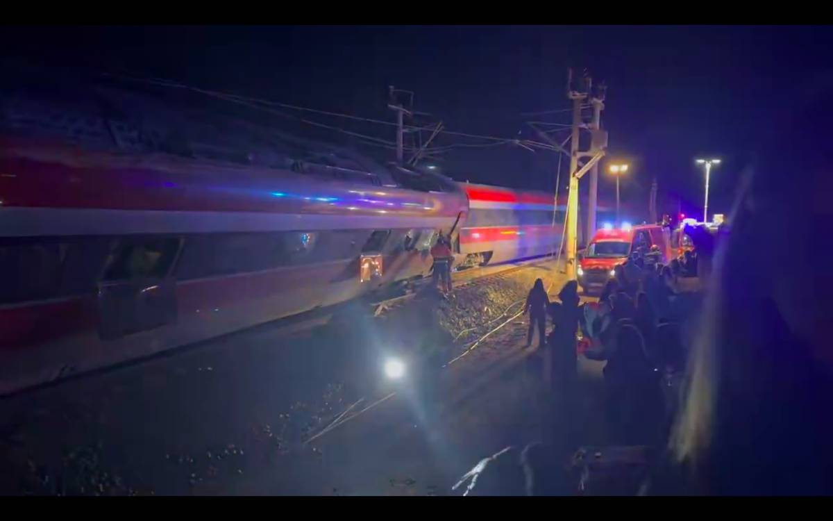 Almenys dos morts en el descarrilament de dos trens d'alta velocitat a Andalusia