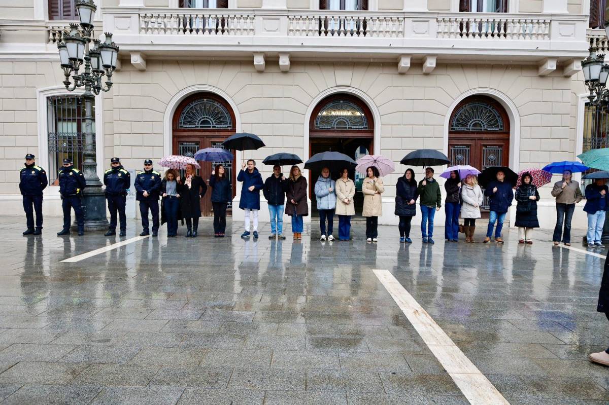 Sabadell se suma a les mostres de suport - Juanma Peláez