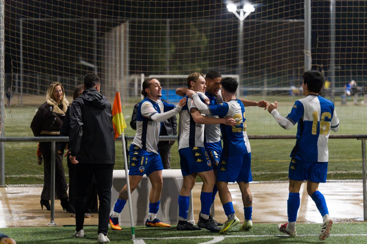 El filial del CE Sabadell es retroba amb el triomf golejant la UE Rubí