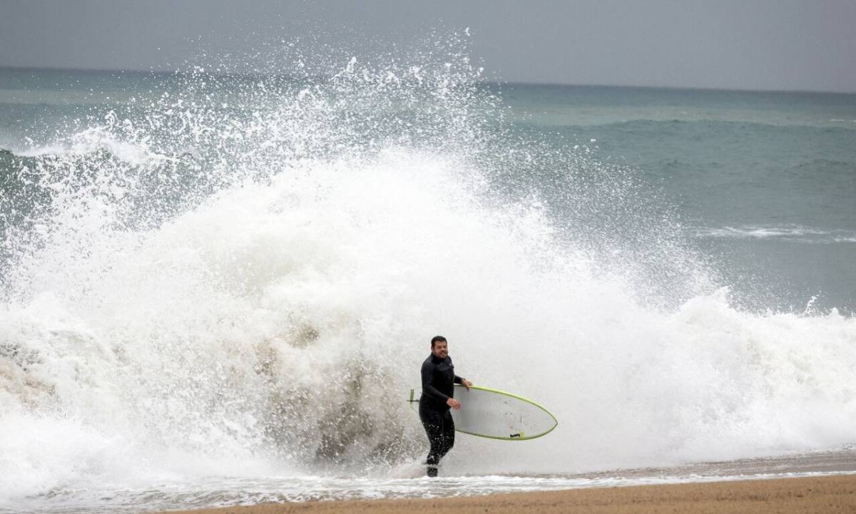 La llevantada acumula fins a 125 litres i onades de 4 metres a la Costa Brava
