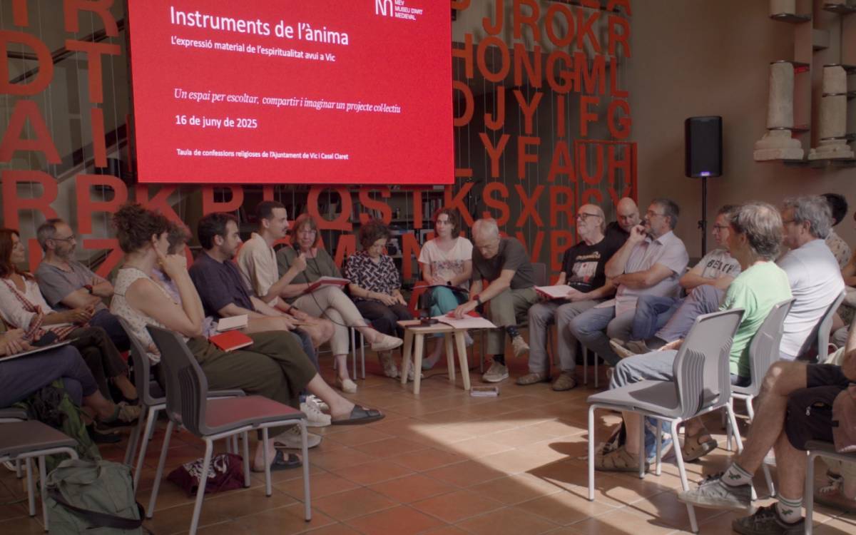 Projecte cultural Instruments de l`ànima avui a Vic: trobada de diàleg.