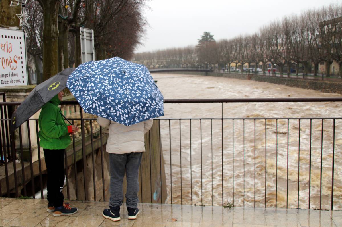 Les espectaculars fotos del temporal de neu i pluja a Catalunya