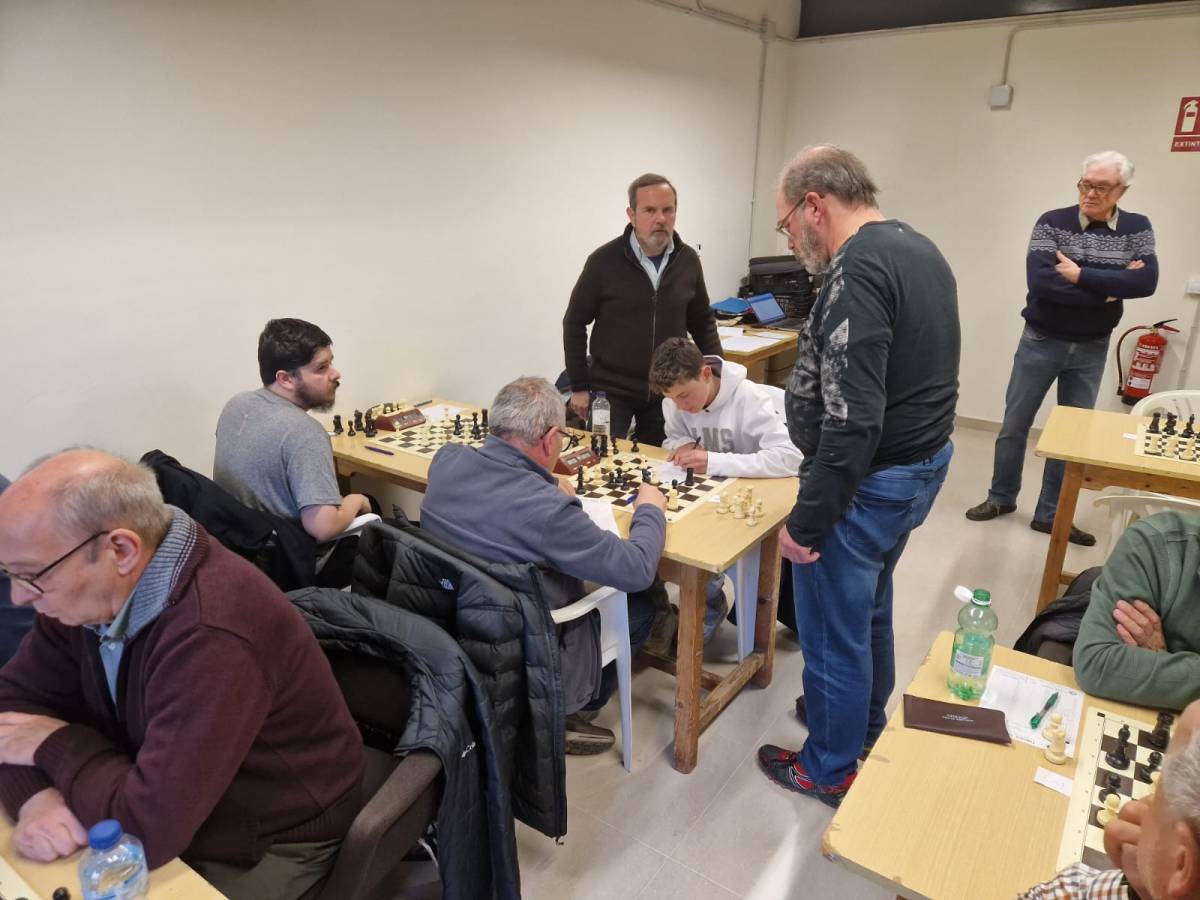 Cara i creu dels Elefants en l’inici de la lliga d’escacs