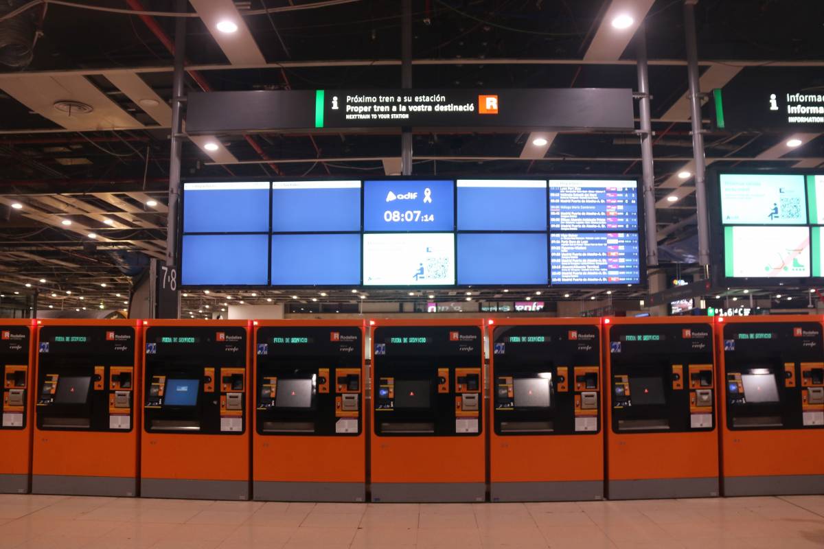 El servei de Rodalies està aturat a tot Catalunya després de l’accident mortal