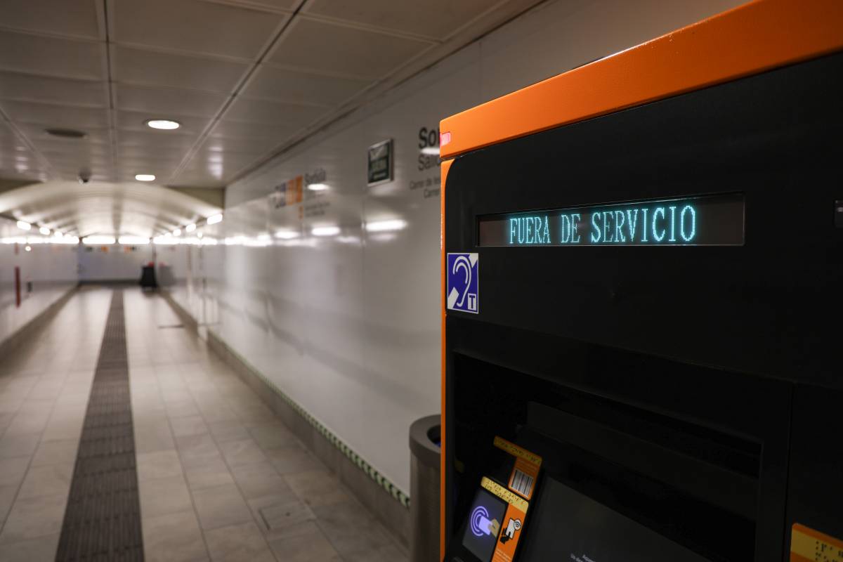 Silenci a Sabadell Centre (Renfe) per la suspensió del servei