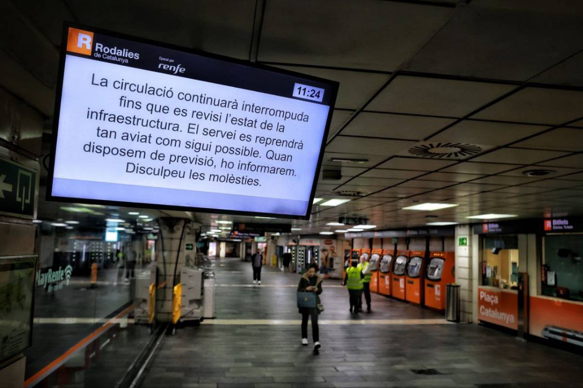 El servei de Rodalies continuarà suspès fins que no es pugui garantir que la xarxa és segura
