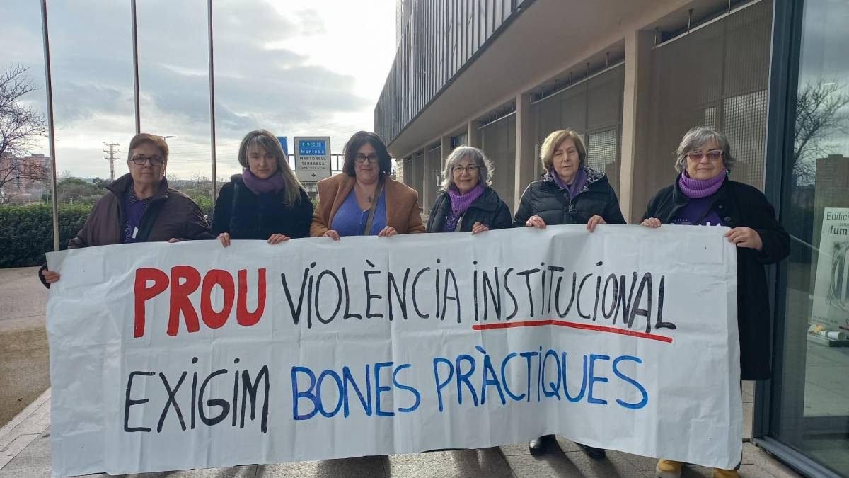 El Casal de la Dona denúncia violència institucional als jutjats
