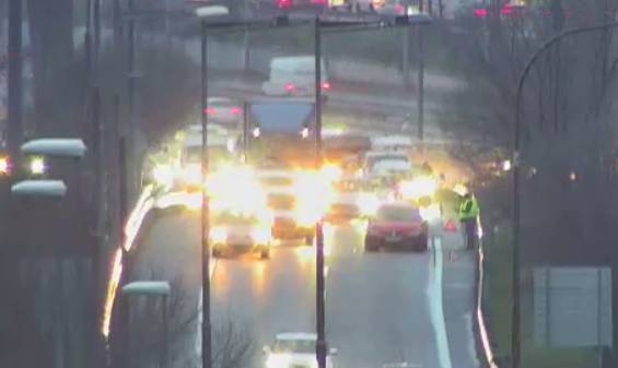 Matí molt complicat a les carreteres: accidents, talls i molta congestió