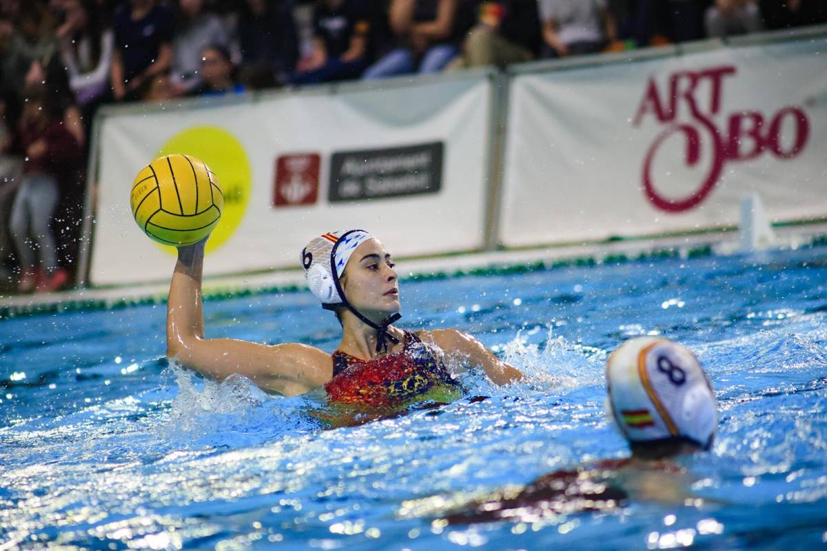 Quatre de l'Astralpool CN Sabadell i una sabadellenca, a l'Europeu femení de waterpolo