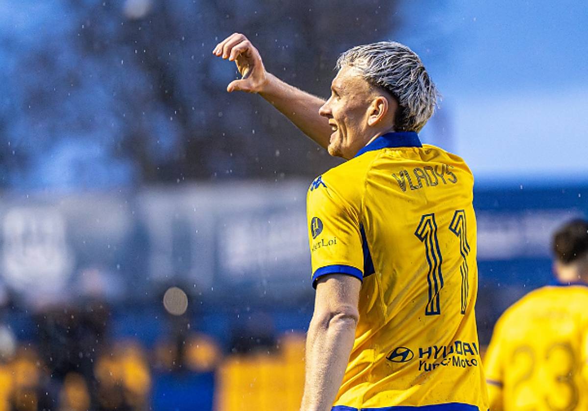 Vladys, celebrant un gol amb el conjunt madrileny