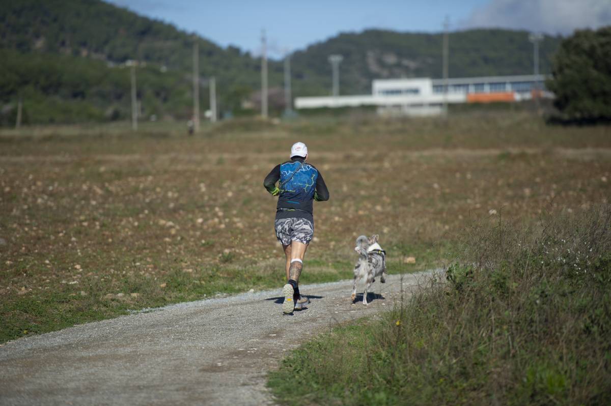 Un usuari corrent per la frontera entre Terrassa i Matadepera - Alberto Tallón Un usuari corrent per la frontera entre Terrassa i Matadepera