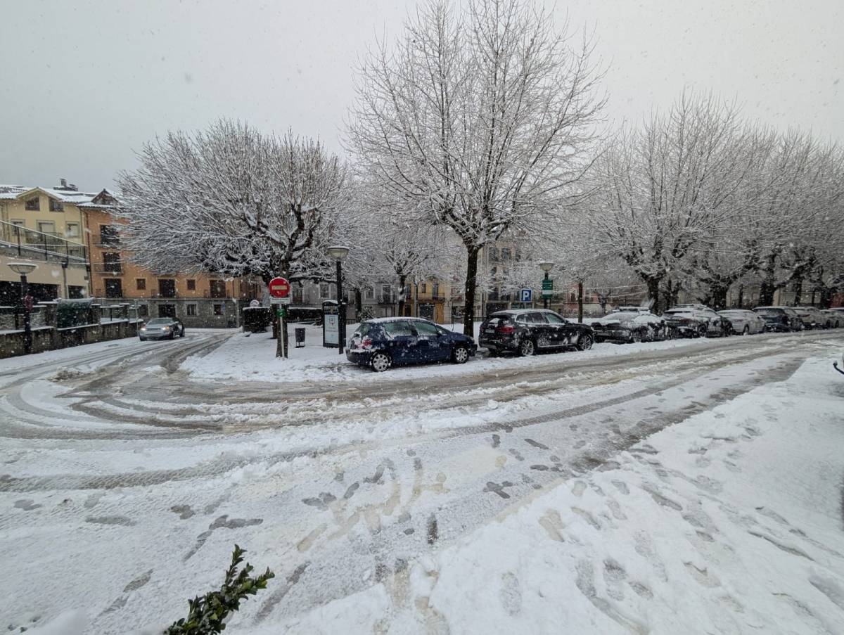 Missatge ES-alert per intenses nevades a cotes baixes