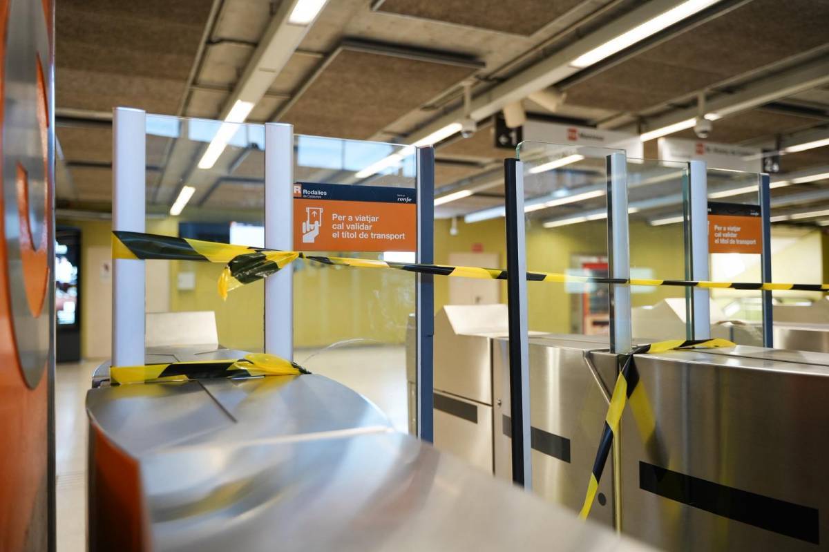 Rodalies suspèn tot el servei per problemes de seguretat