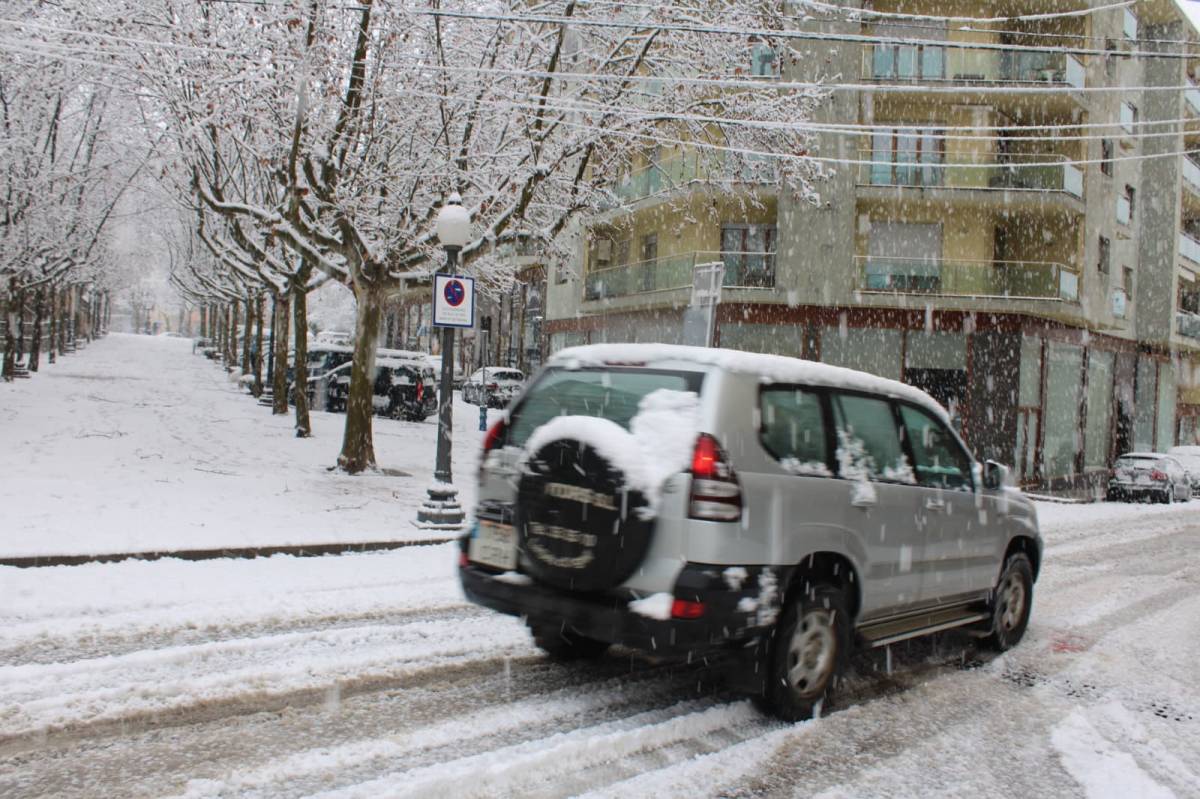 Missatge ES-alert per intenses nevades a cotes baixes