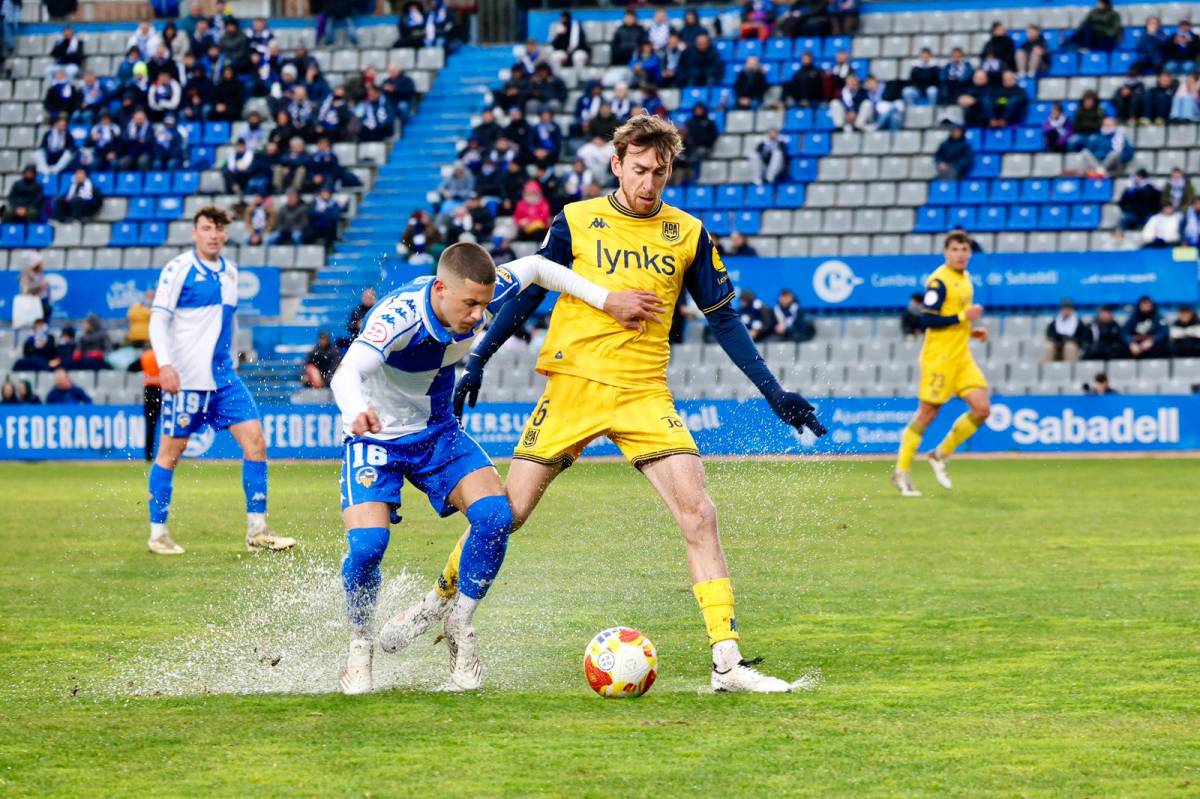 Godoy s`ha estrenat a la Nova Creu Alta - Juanma Peláez Godoy s`ha estrenat a la Nova Creu Alta