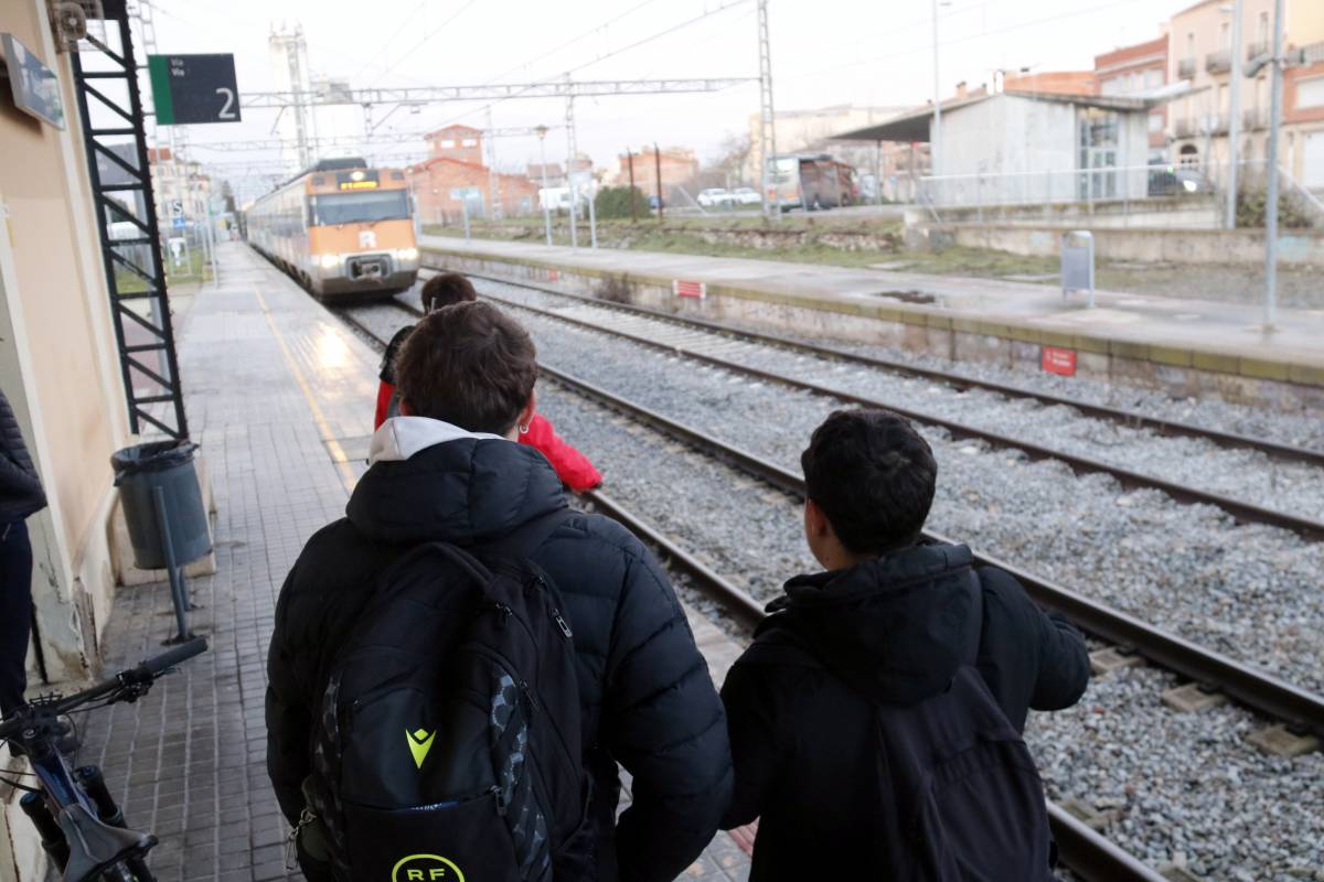 Retards matiners paralitzen Rodalies a Lleida: l’autobús és el salvavides