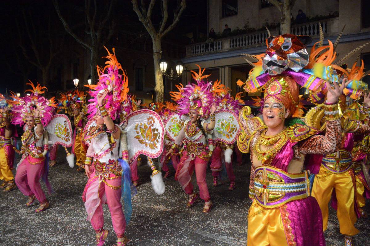 Gegants, disfresses i calderes: Ruta pels cinc carnestoltes més autèntics de la muntanya