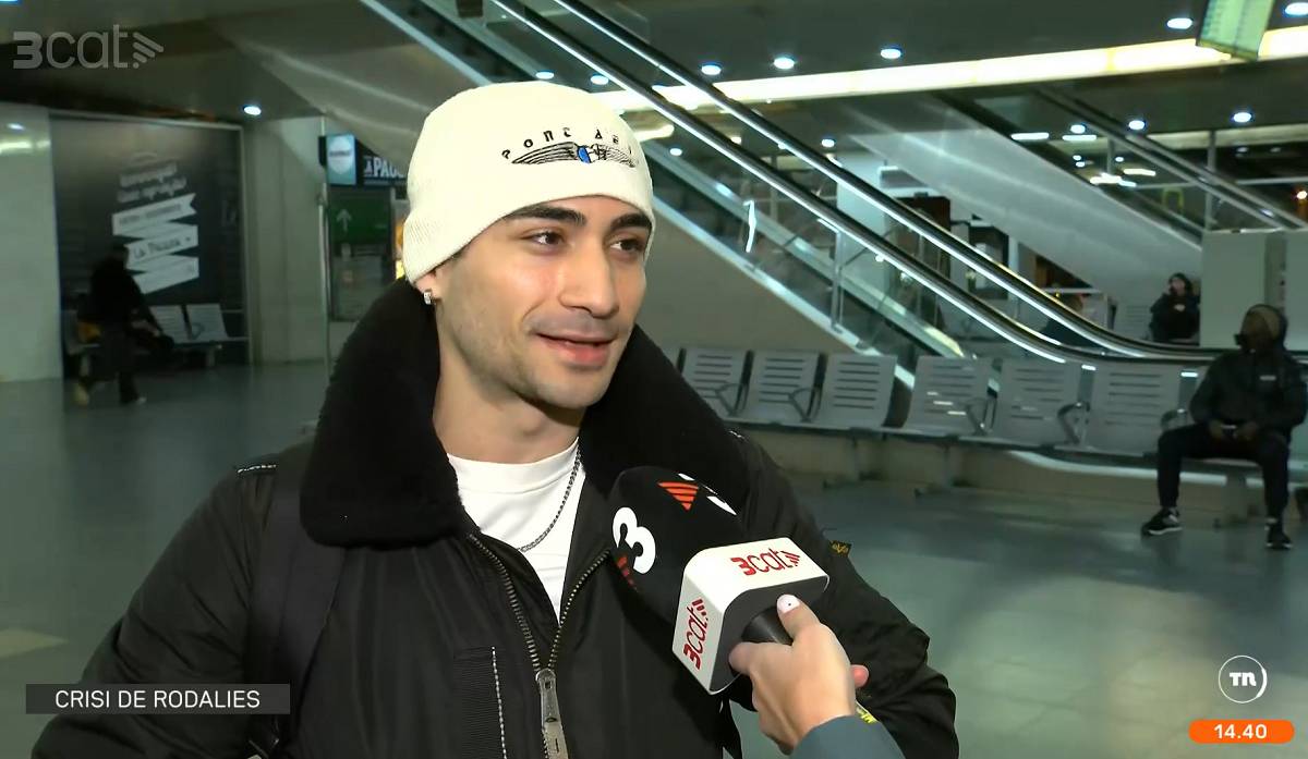 «És Can Pixa i rellisca, això»: la celebrada intervenció contra Rodalies al «Telenotícies» de TV3 d'un jove amb un gorro de Pont Aeri
