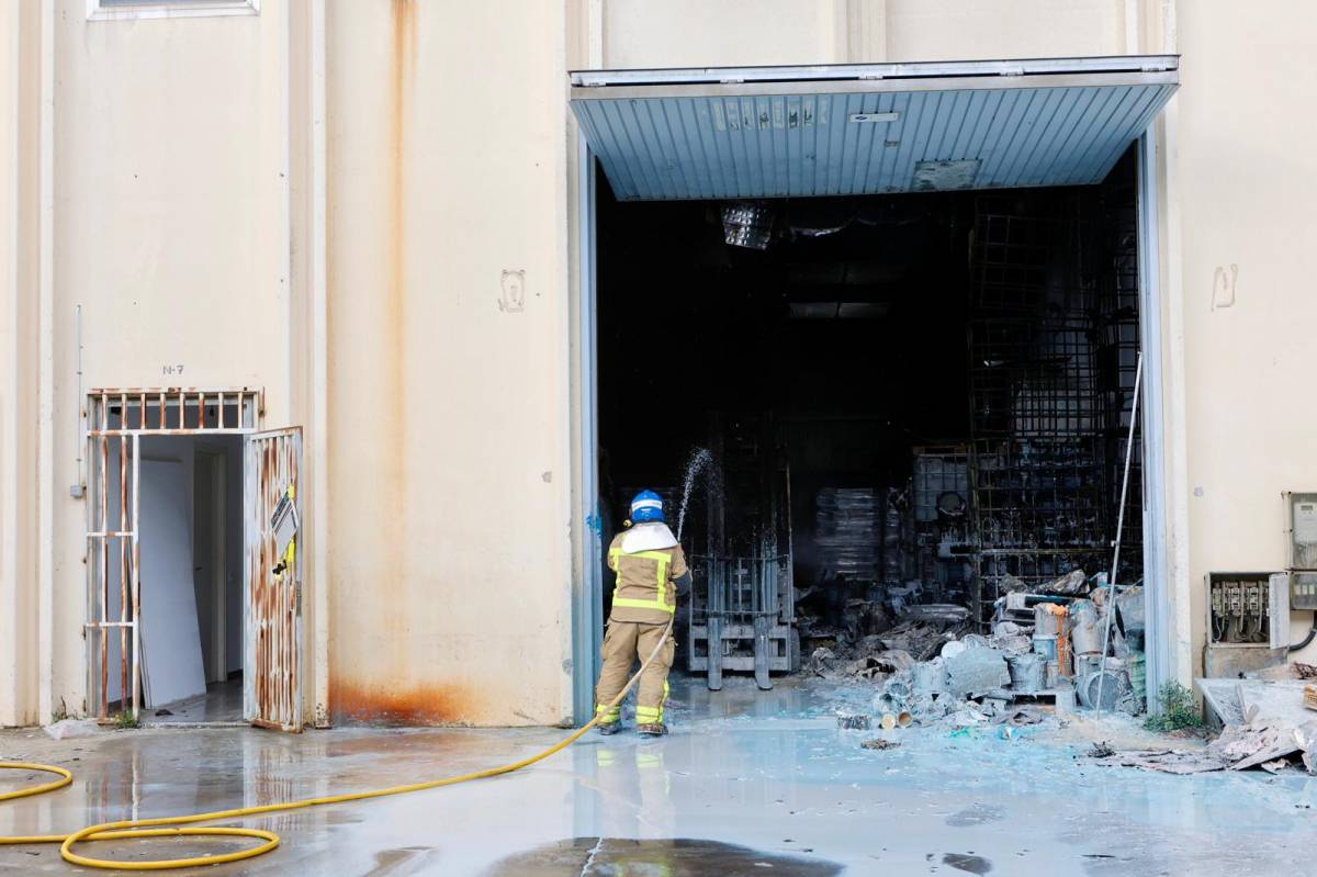 Incendi a Can Roqueta - Juanma Peláez Incendi a Can Roqueta