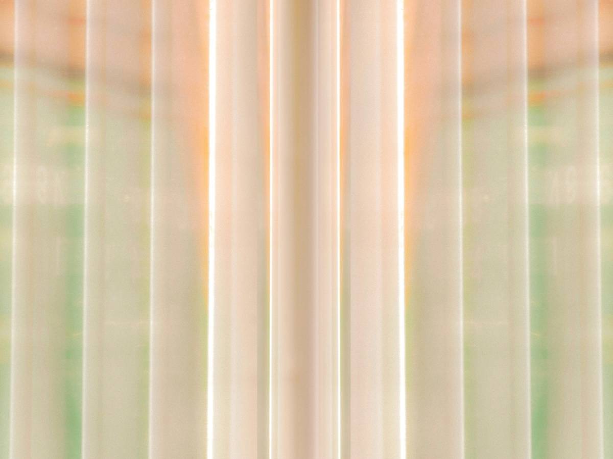 Cortines verticals: la solució pràctica que torna als espais professionals catalans