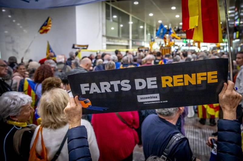 L'ANC de les Terres de l'Ebre organitza un bus per anar a la manifestació pel caos dels trens el 7 de febrer a Barcelona