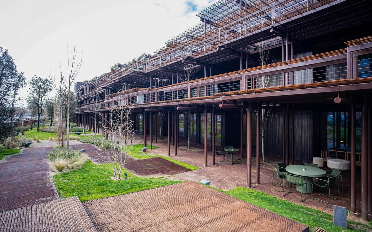 Ampans obre Divers, el nou restaurant social de La Parada amb cuina d'arrel i vocació comunitària