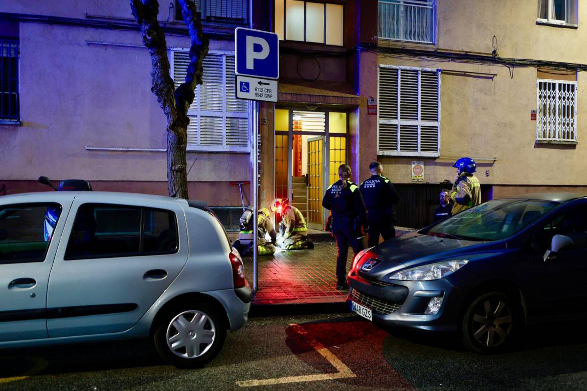 Un problema en el gas d'un habitatge obliga a intervenir els bombers