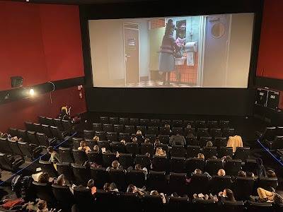 "El català no té una presència normal ni garantida a les sales de cinema"